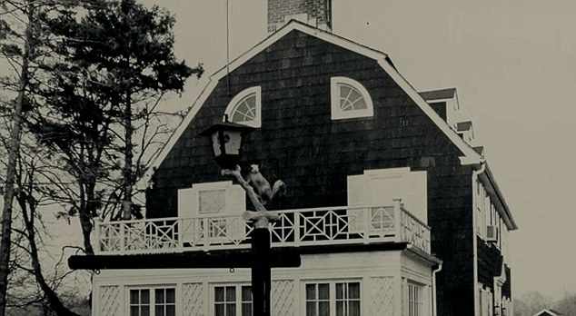 6297043_152473355092_amityville_house.jpg