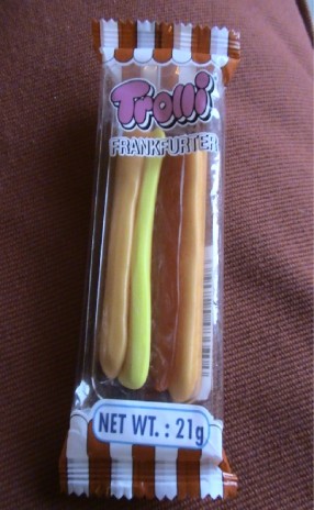 Gummi hot dog..