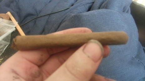 Let's All Roll A Blunt! :D