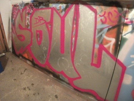 Wow, its been a while since I posted any graffiti, well here you go :D