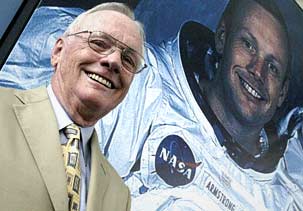 Astronaut Neil Armstrong, first man to walk on moon, dies at age 82