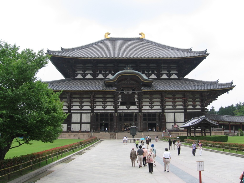 5009006_143062067891_Temple-in-Nara-Greenwillow.jpg