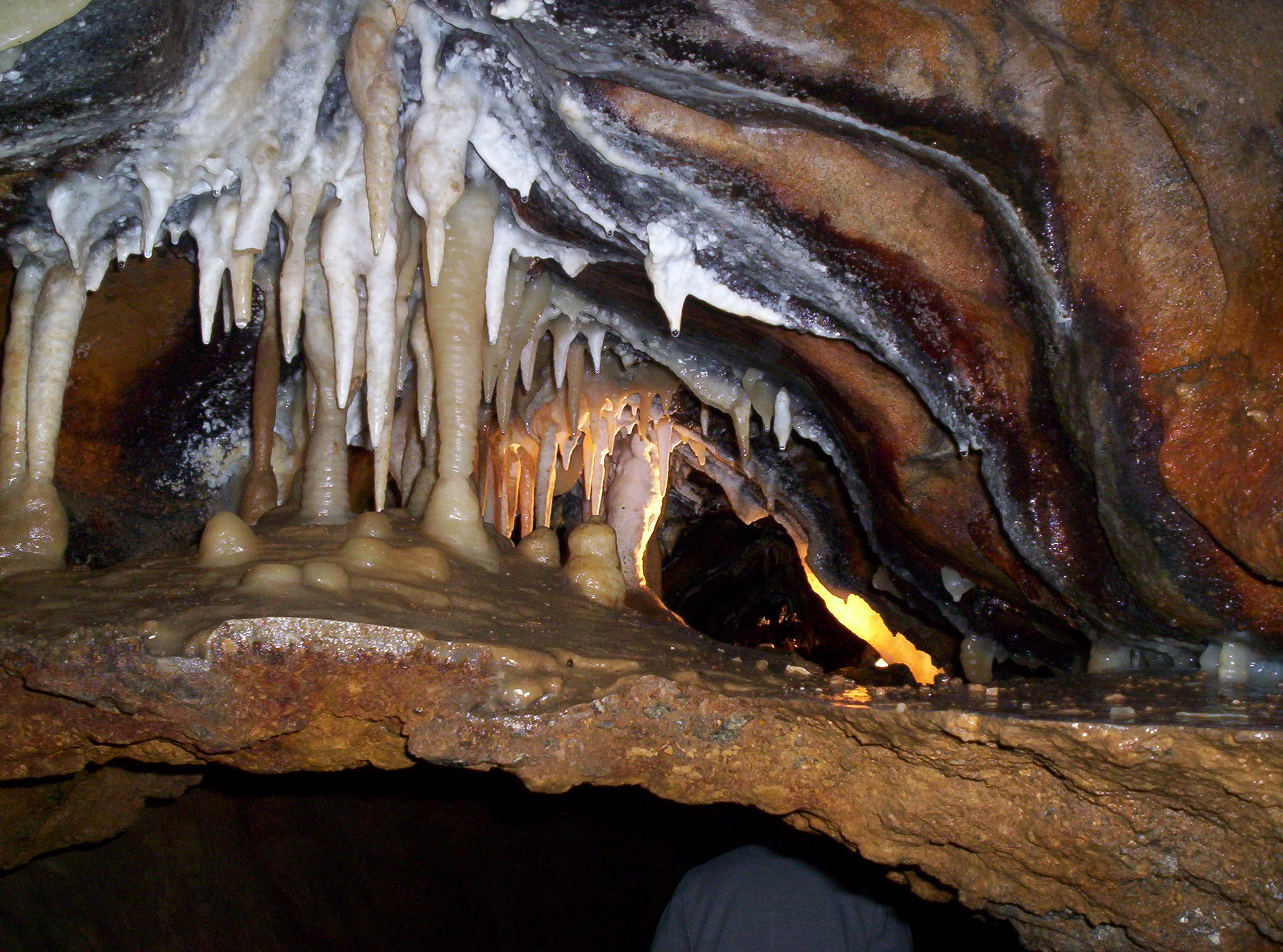 5009006_143066315133_Ohio_Caverns-2007-012.jpg